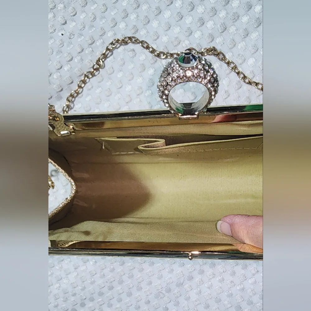UNBRANDED EUC WOMEN'S EVENING GOLD TONE RHINESTONE CLUTCH WITH STRAP
